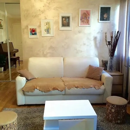 2 Pieces Lumineux Et Calme A Paris Apartment Exterior photo