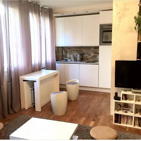 2 Pieces Lumineux Et Calme A Paris Apartment Exterior photo